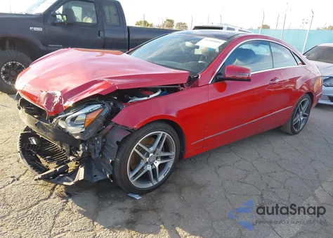 2014 Mercedes-Benz E 350 z USA, uszkodzony, nr VIN WDDKJ5KB9EF283865